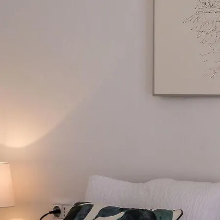 Midtown - One Bedroom With View Apartment