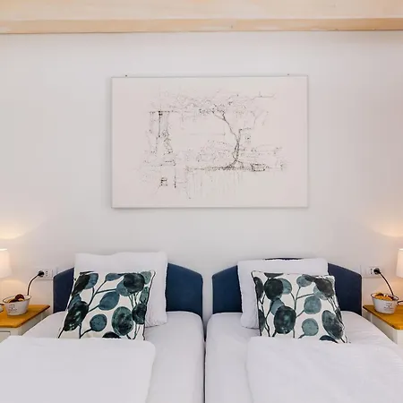 Midtown - One Bedroom With View