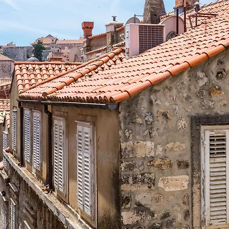 Midtown - One Bedroom With View Apartment *