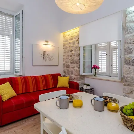 Midtown - One Bedroom With View * Dubrovnik