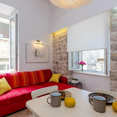 아파트 Midtown - One Bedroom With View
