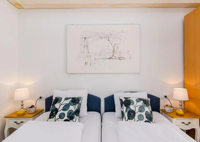 Midtown - One Bedroom With View