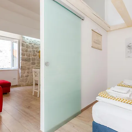 Midtown - One Bedroom With View * 杜布罗夫尼克